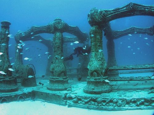 Neptune Memorial - Arches and altars mark the center point of the site