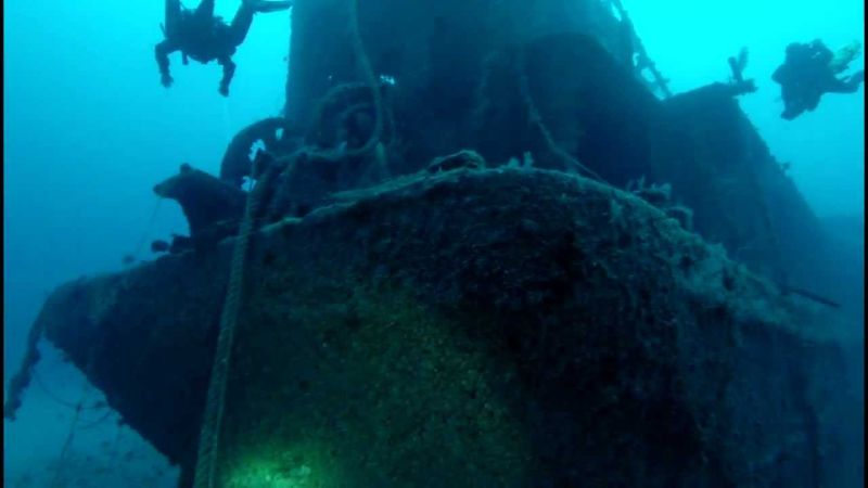Ronald B Johnson - Divers hover outside the wreck