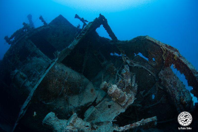 Doc De Milly - Although the wreck has received significant damage, divers may identify clearly its sterns and bow
