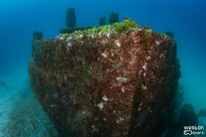 Esso Bonaire - The bow of the Esso Bonaire