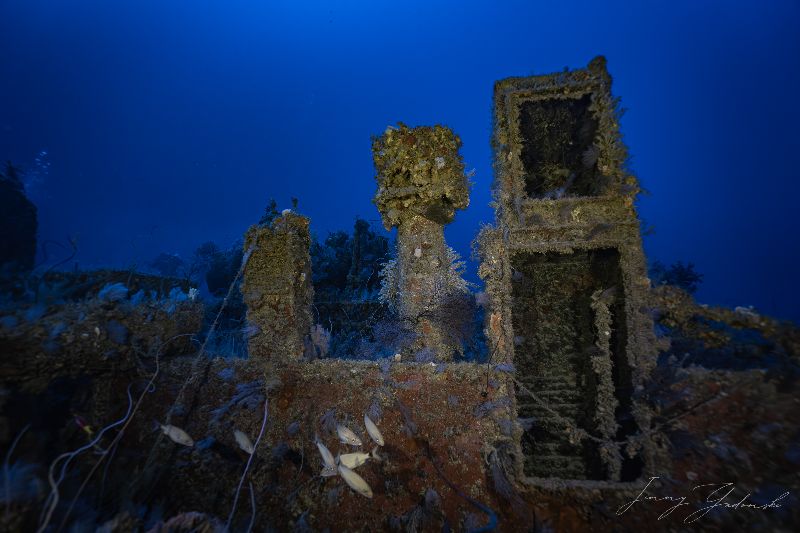 Bill Boyd - Be mindful of ghost lines crossing the wreck
