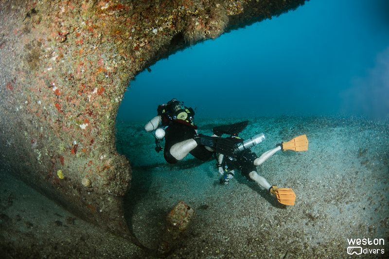 Danny McCauley - The propeller of this wreck has been removed
