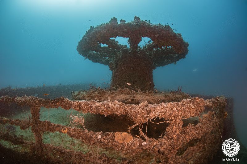 Thunderbolt - The main attraction of this wreck: the cable reel