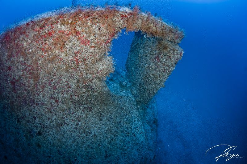 Scott Mason-Chaite - The propeller of this wreck has been removed. Depth at this point is around 190 feet