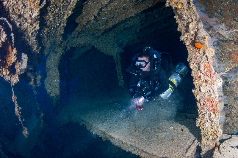 Sir Scott - A diver explores a cargo hold