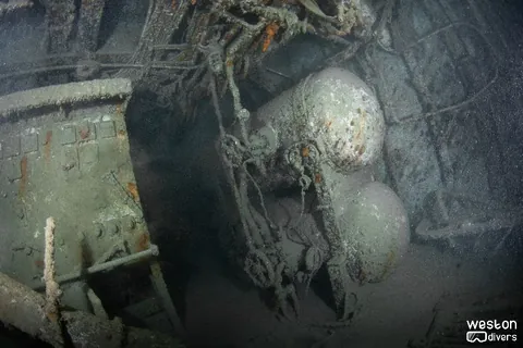 Ande - Parts of the interior are still inctact