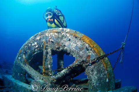 Cayman Salvage Master - A nice view of the bow of the wreck